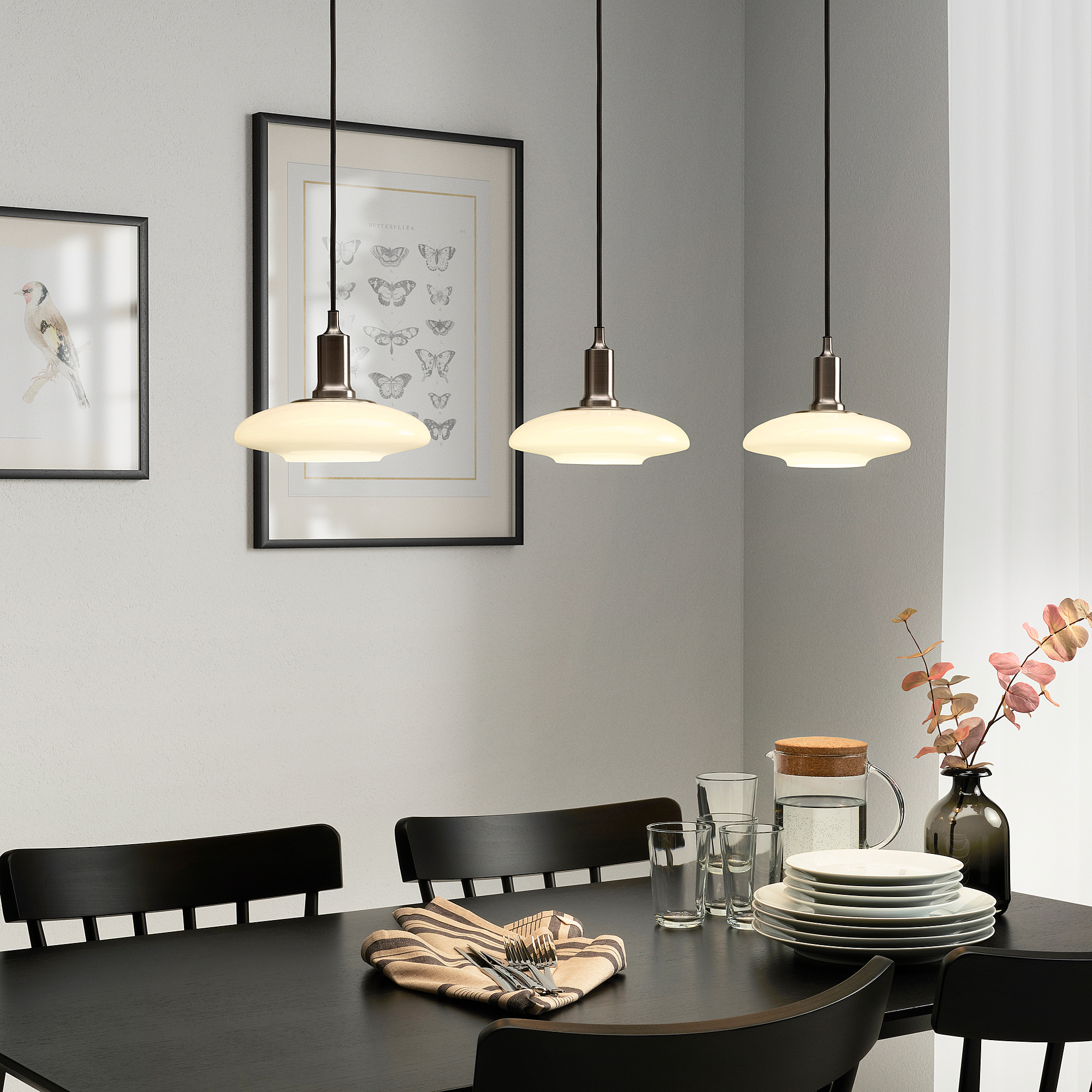 SOLHETTA LED bulb E12 250 lumen, globe opal white