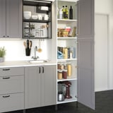 ENHET Gabinete alto con 2 puertas, blanco/marco gris, 45.7x62.9x203.2 cm