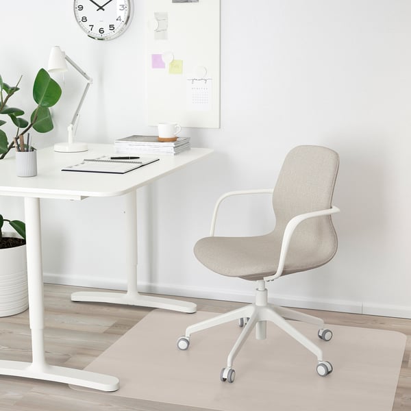 LÅNGFJÄLL Silla sala de juntas c/reposabrazos, Gunnared beige/blanco