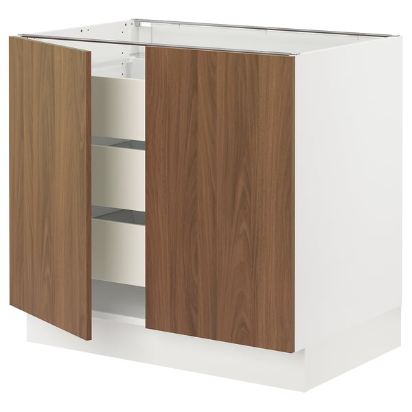 SEKTION / MAXIMERA Gabinete bajo 2 puertas 3 cajones, blanco/Tistorp Efecto nogal café, 91x61x76 cm