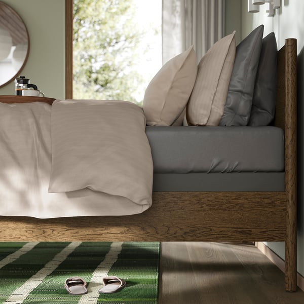 TONSTAD Base de cama, café chapa de roble teñida/Lyngör gris oscuro, Queen
