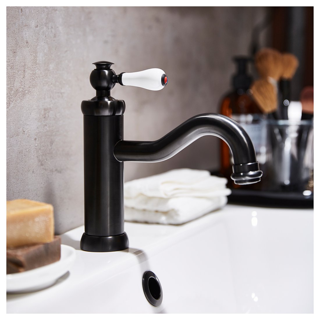 HAMNSKÄR Washbasin mixer tap with strainer, black IKEA