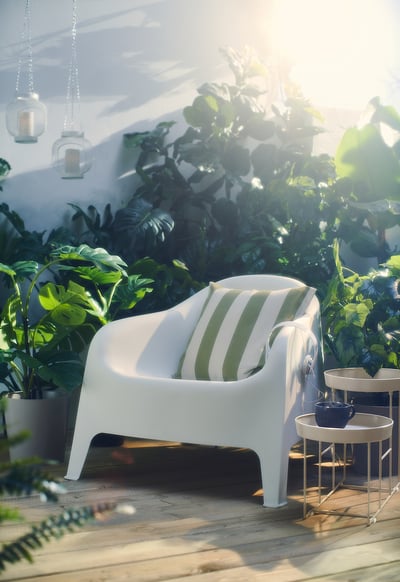 SKARPÖ Armchair, outdoor, white