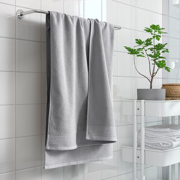VINARN Bath towel, light grey, 70x140 cm