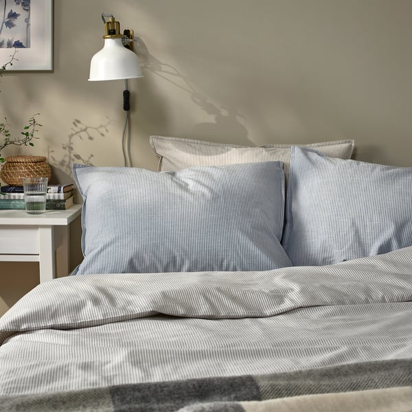 BERGPALM Sarung bantal, biru/berjalur, 50x80 cm