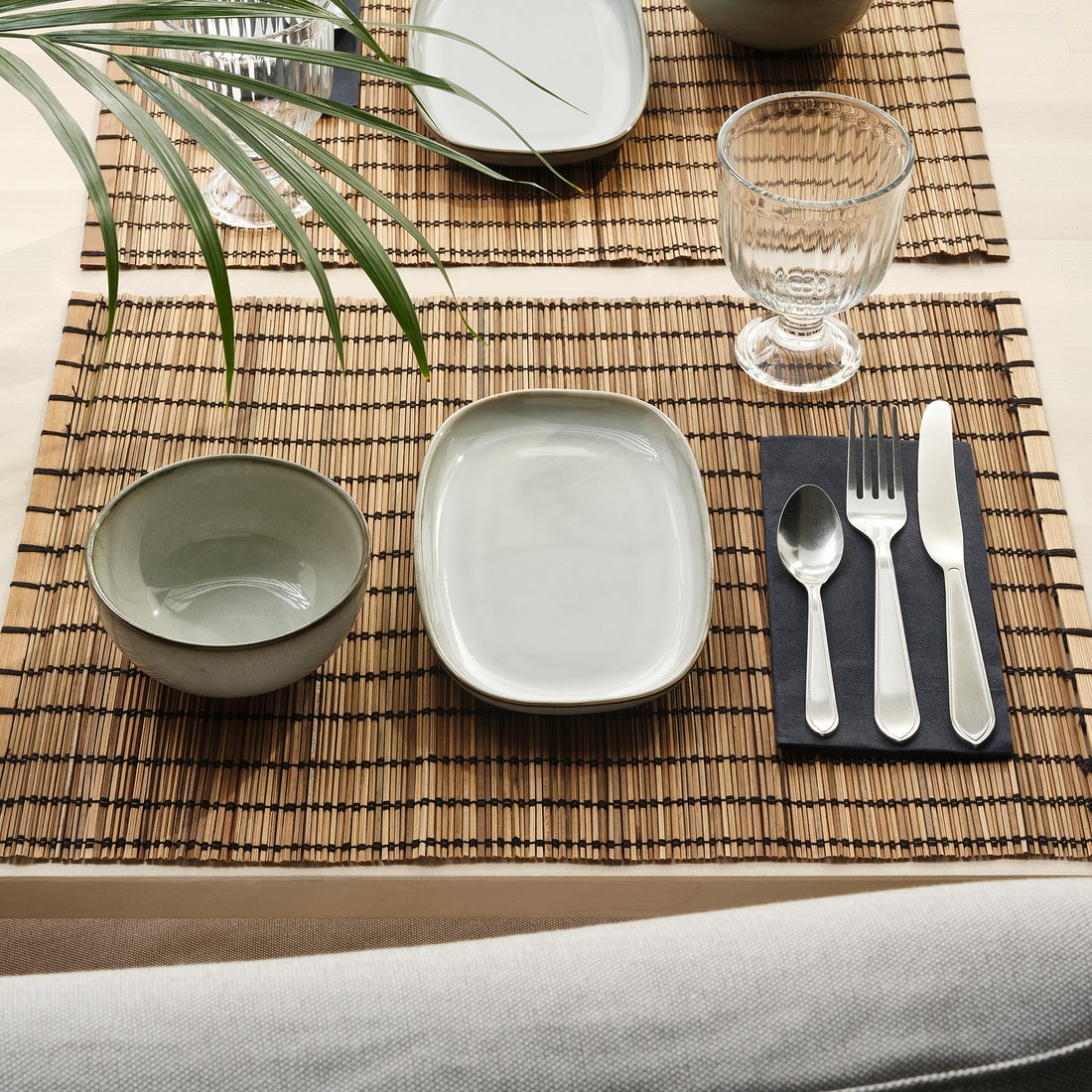 GLADELIG Pinggan, kelabu, 20x13 cm - IKEA