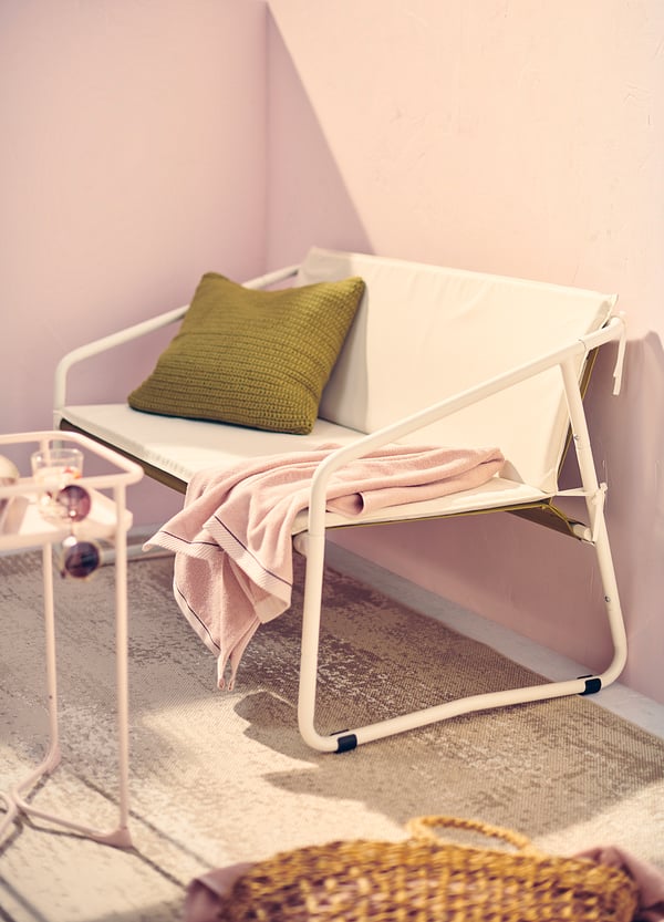 INGMARSÖ Sofa 2 tempat duduk, dalam/luar, putih hijau/kuning air, 118x69x69 cm