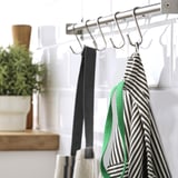 MÄVINN Apron, hitam putih/jalur, 92x90 cm