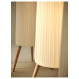 ÖKENSAND Lampu lantai, kayu bic/putih