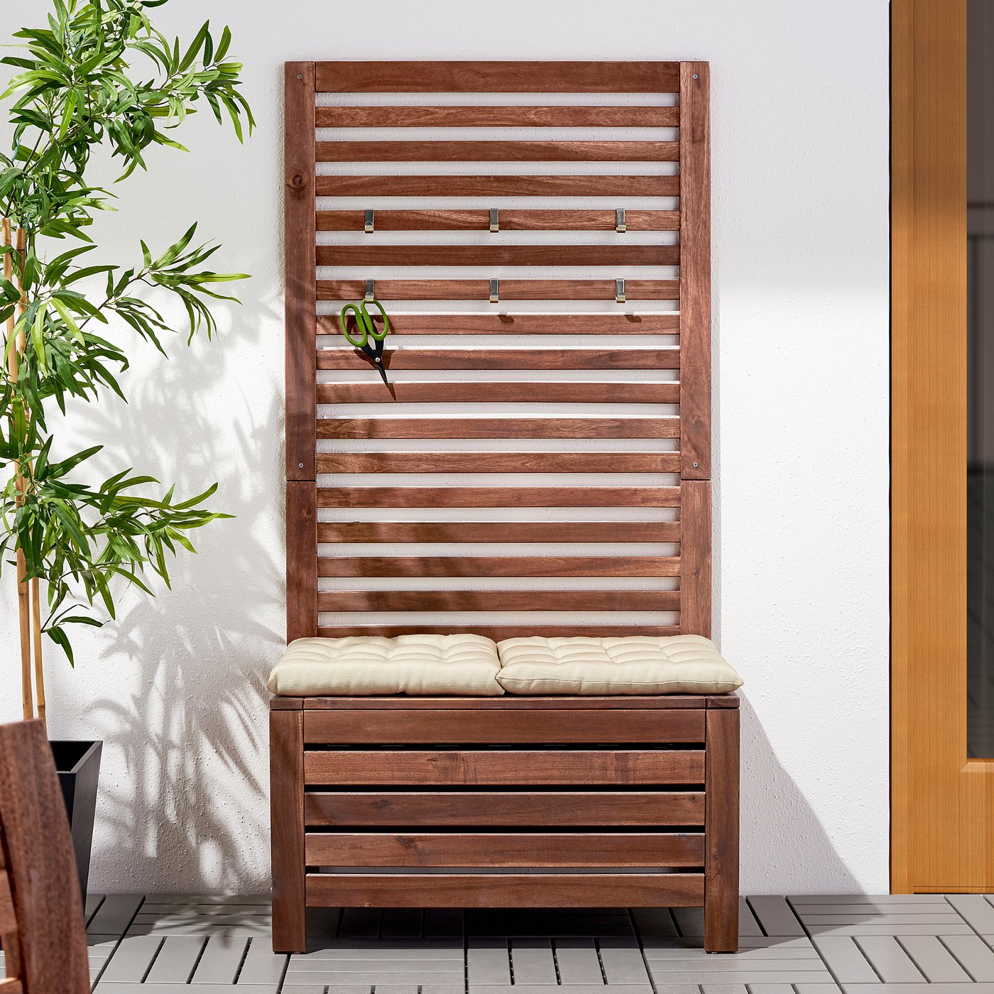 Applaro Bench With Wall Panel