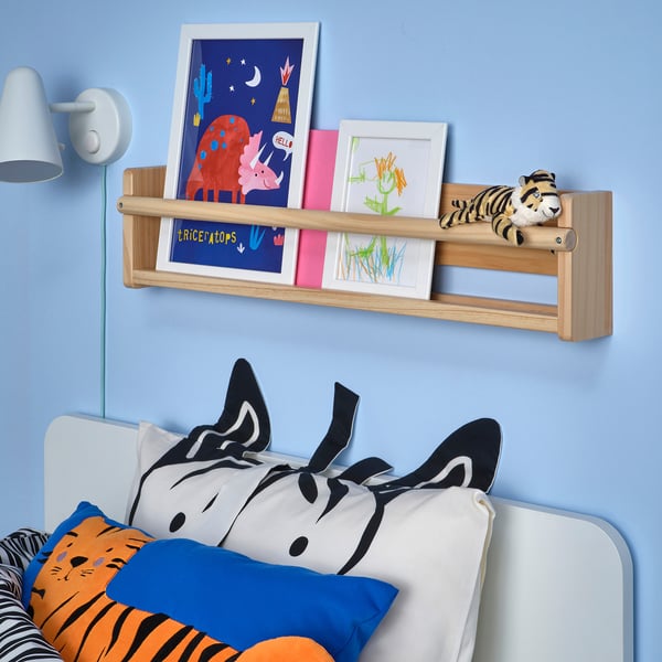 Shopping list: DJUNGELSKOG soft tiger toy. Recycled polyester, perfect size for kids backpacks. Soft, huggable, and eco-friendly.