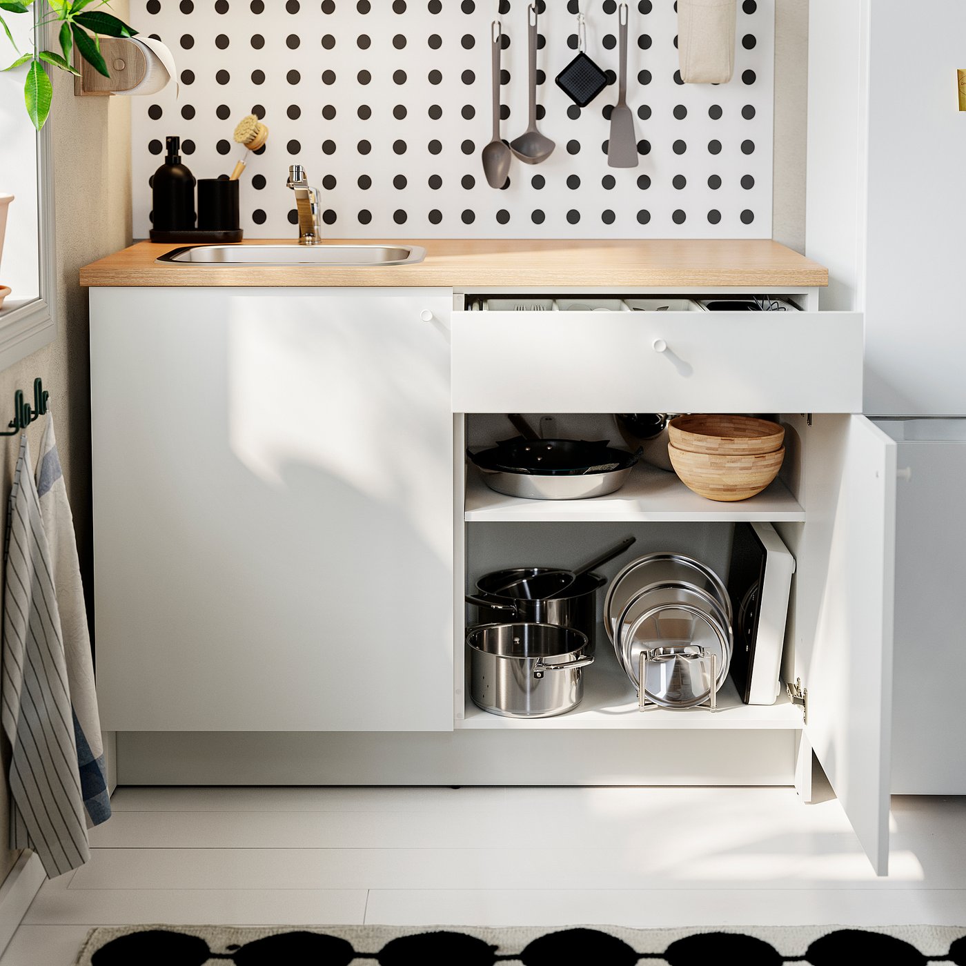 Base cabinet with doors and drawer, KNOXHULT, white, 120 cm - IKEA
