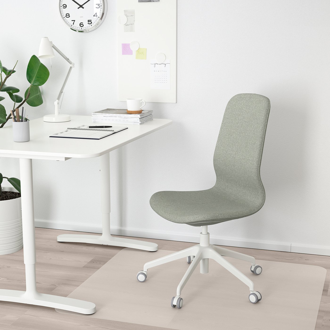 LÅNGFJÄLL Office chair Gunnared light green/white IKEA