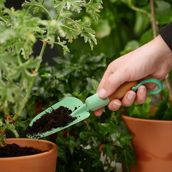 LÄRKAR 2-piece gardening set, birch/small light green