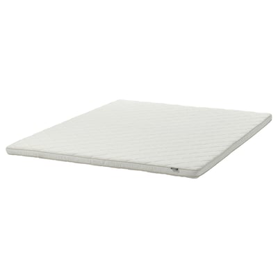 NYLÄGET mattress pad: white, quilted, zippered for washing, latex for comfort.