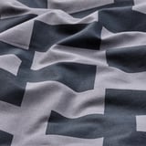 Dekbedovertrek met zachte textuur en een modern geometrisch patroon in grijstinten, met kwaliteitsstof en nauwkeurige stiksels.