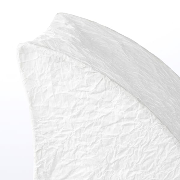 Witte verfrommelde papiertextuur, waarschijnlijk gebruikt voor knutselen of decoreren.
