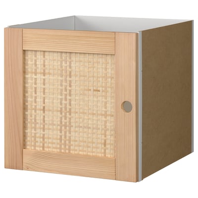 KALLAX opbergkubus met gevlochten deur, naturel hout, vierkante vorm.
