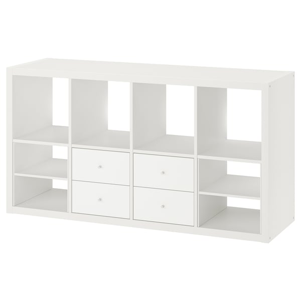 Een witte ikea KALLAX kast met open en ladegedeelte. Het heeft een modern, modulair ontwerp, ideaal voor opslag en organisatie.