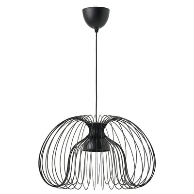 KALLFRONT zwarte hanglamp met kap van gaas, modern design, hangt aan het plafond.