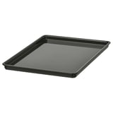 Een KUGGIS zwarte deksel, gemaakt van gerecycled plastic, voor een opbergdoos. Het is rechthoekig, past in geneste dozen en heeft een eenvoudig, plat ontwerp.