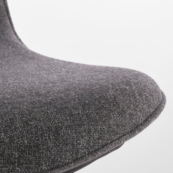 Close-up van een moderne bureaustoelen met kussens zitplaats, met hoogwaardige stof en stiksels.