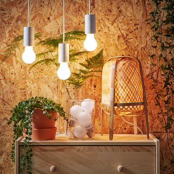 LEDARE Led-lamp E27 600 lumen - warm dimmen dimbaar, globe opaalwit - IKEA