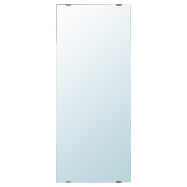 Een LETTAN spiegel. Het is rechthoekig, kleurloos, met een modern design. Gemaakt van glas en plastic folie, kan het verticaal of horizontaal worden opgehangen.