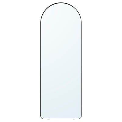 LINDBYN spiegel met zwarte lijst, gebogen blad, strak design voor muur of vloer.