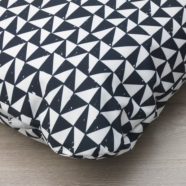 lurvig kussen zwart triangel 62x100 cm ikea