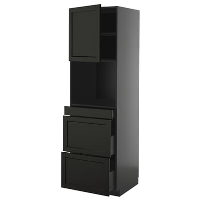 Zwarte keukenkast met modern design, met strakke lades en deuren, en een ruime plank voor opslag.