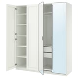 Witte ikea PAX kledingkast met open deuren, verstelbare planken, hanggedeelte, spiegeldeur.