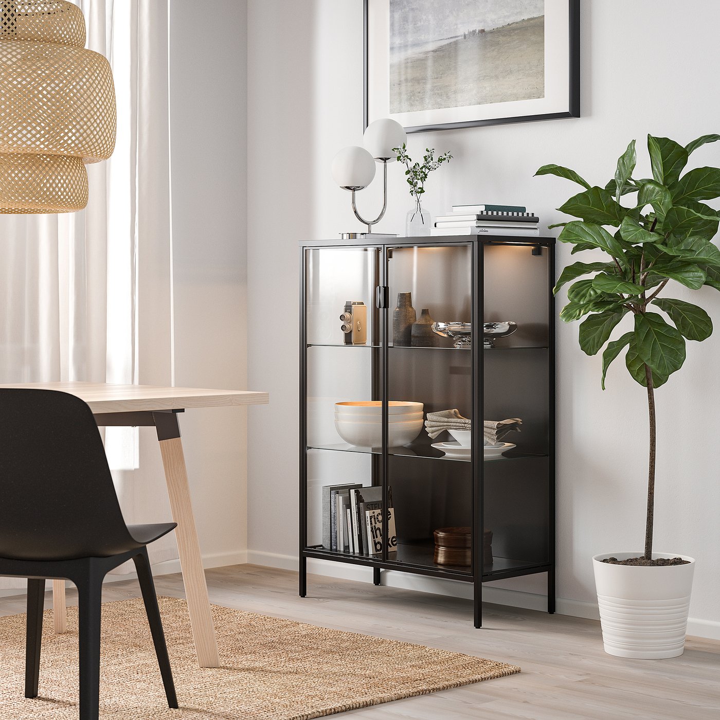 rudsta vaxmyra vitrinekast met verlichting antraciet ikea