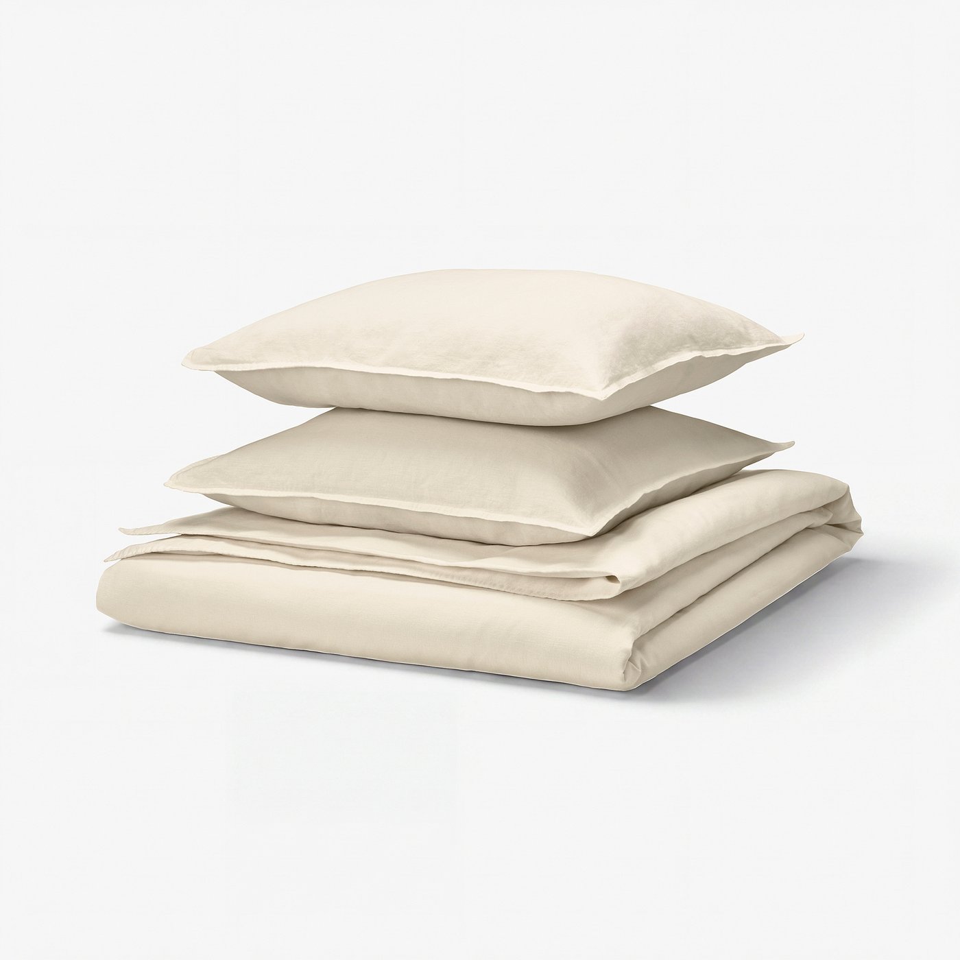 Beige RUNDHAGTORN dekbedset, gerimpeld chic, katoen-linnen mix, netjes gevouwen met rits en knoopsluiting, voor gezellig beddengoed.