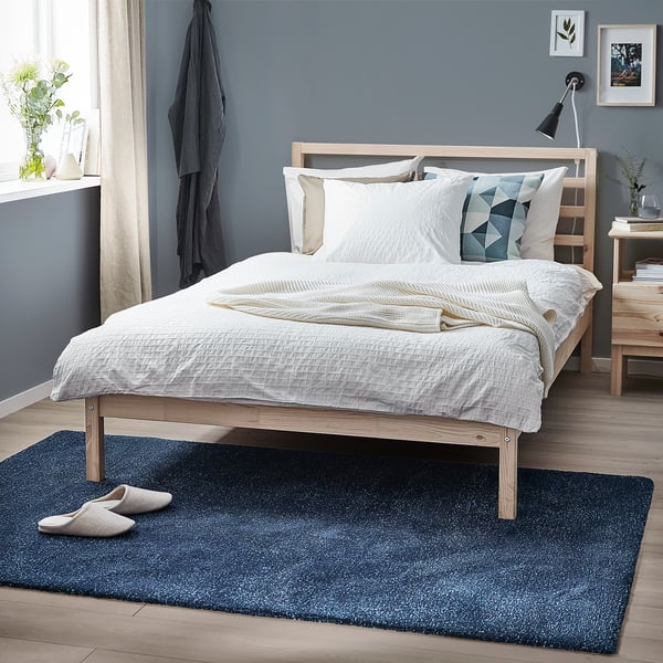 tyvelse vloerkleed laagpolig donkerblauw 133x195 cm ikea