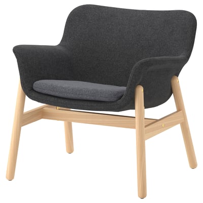 VEDBO fauteuil, donkergrijs, houten poten, gebogen design, gezellige, moderne stijl.