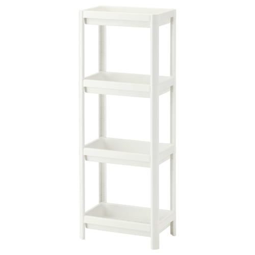 Een witte VESKEN opbergplank met drie vierkante planken met hoge randen, ideaal voor gebruik in de badkamer.