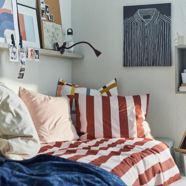 PJÄTTERYD Picture, striped shirt, 40x50 cm