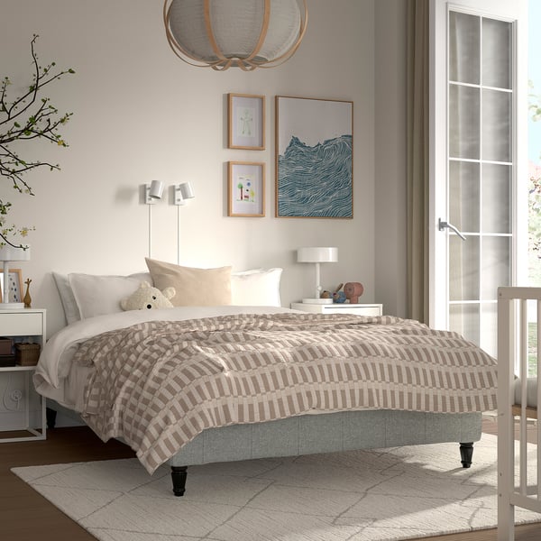 RENFJÄLLET Pocket spring mattress base, incl leg and mattress pad medium firm/Tibbleby beige/grey Näsfjället, 140x200 cm