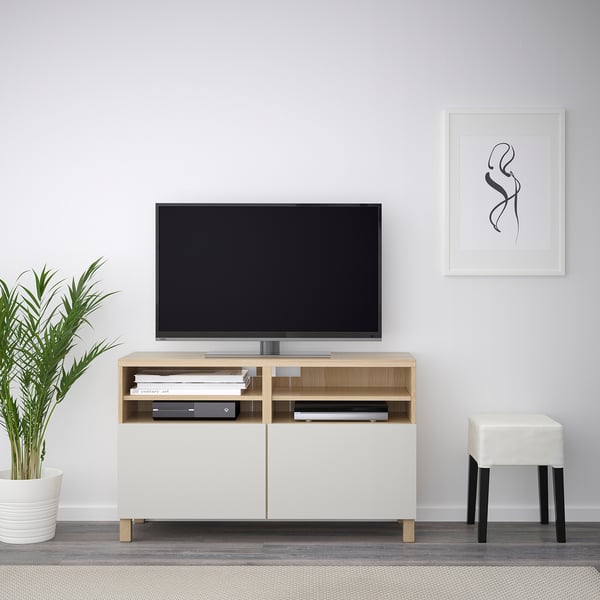 BESTÅ TV-benk m dører, hvitbeiset eikemønster/Lappviken/Stubbarp lys grå, 120x42x74 cm