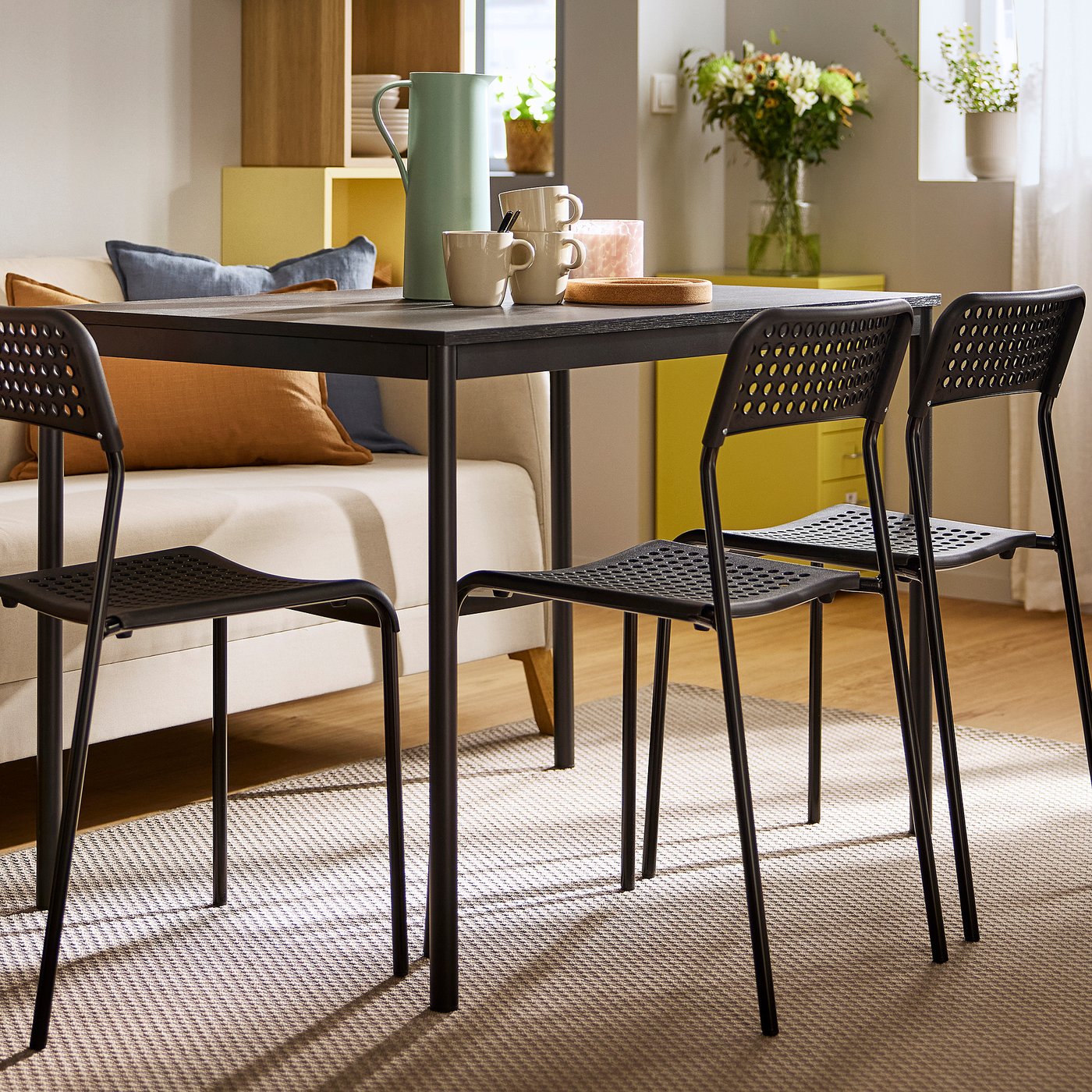 SANDSBERG bord, svart, 110x67 cm - IKEA