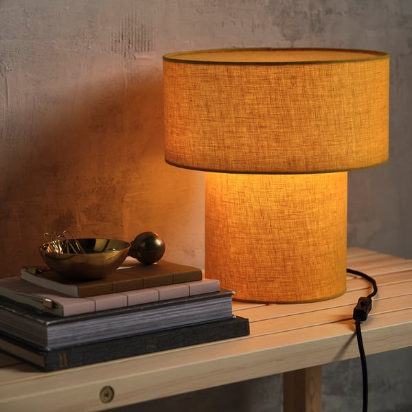 STOCKHOLM 2025 Bordlampe, gul/tekstil, 35 cm