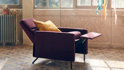 Recliner chairs