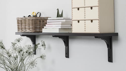 Wall shelves