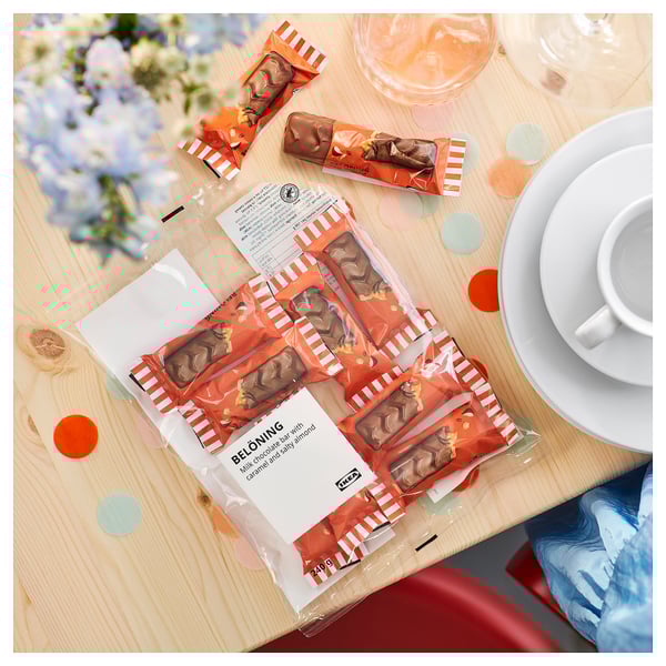 BELÖNING Milk chocolate bar, w caramel and salty almond filling Rainforest Alliance Certified, 240 g