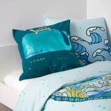 BLÅVINGAD غطاء وسادة, شكل الحوت/أزرق- بيج, ‎50x50 سم‏