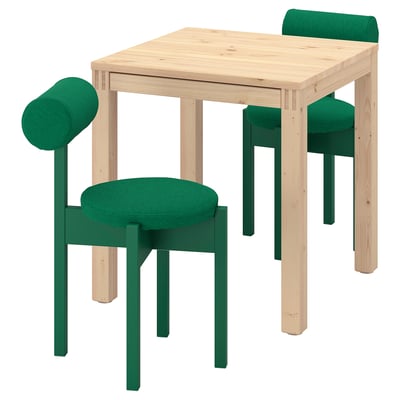 IKEA PS 2026 طاولة وكرسيان, صنوبر/Knäbäck أخضر ساطع, 70x70 سم