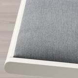 NÄSINGE / FRÖSVI طاولة وكرسيان, طاولة بأجنحة تطوى أبيض/قابلة للطي أبيض/Knisa رمادي فاتح, ‎48/104/159x85 سم‏