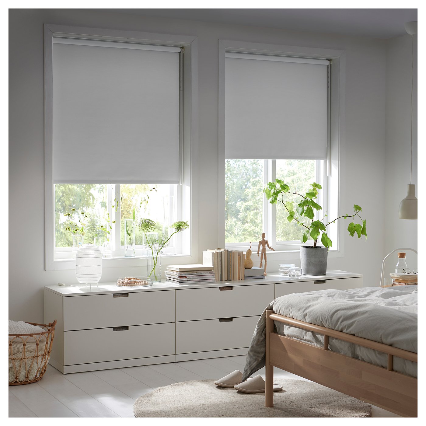 white roller blinds