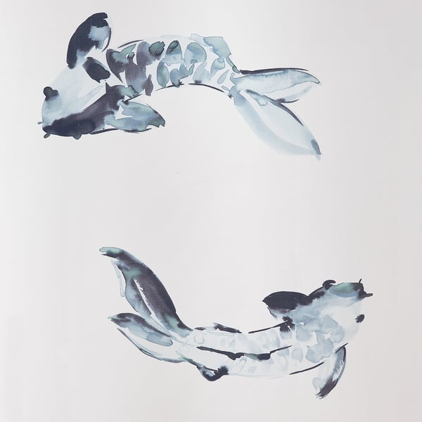 Shower curtain with playful blue fish, densely woven and water repellent, made from recycled polyester.